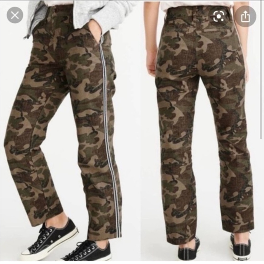 Abercrombie & Fitch Camouflage Straight Leg Pants
